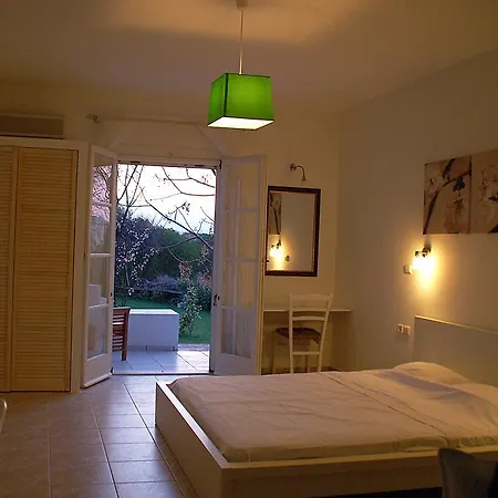 Handrina Апартаменты Naxos City